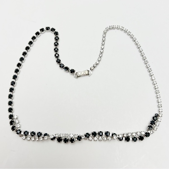 Vintage Black & Clear Prong Set Rhinestone Twisted Collar Necklace Silvertone - Picture 3 of 4